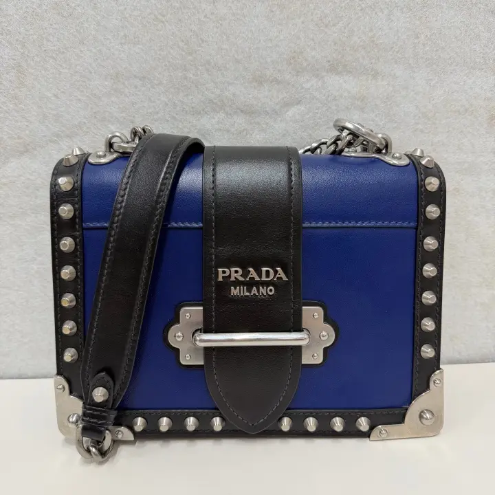 Pre-owned PRADA Leather Crossbody Bags Royal Blue & Black Studded Cahier Small crossbody bag 21888720