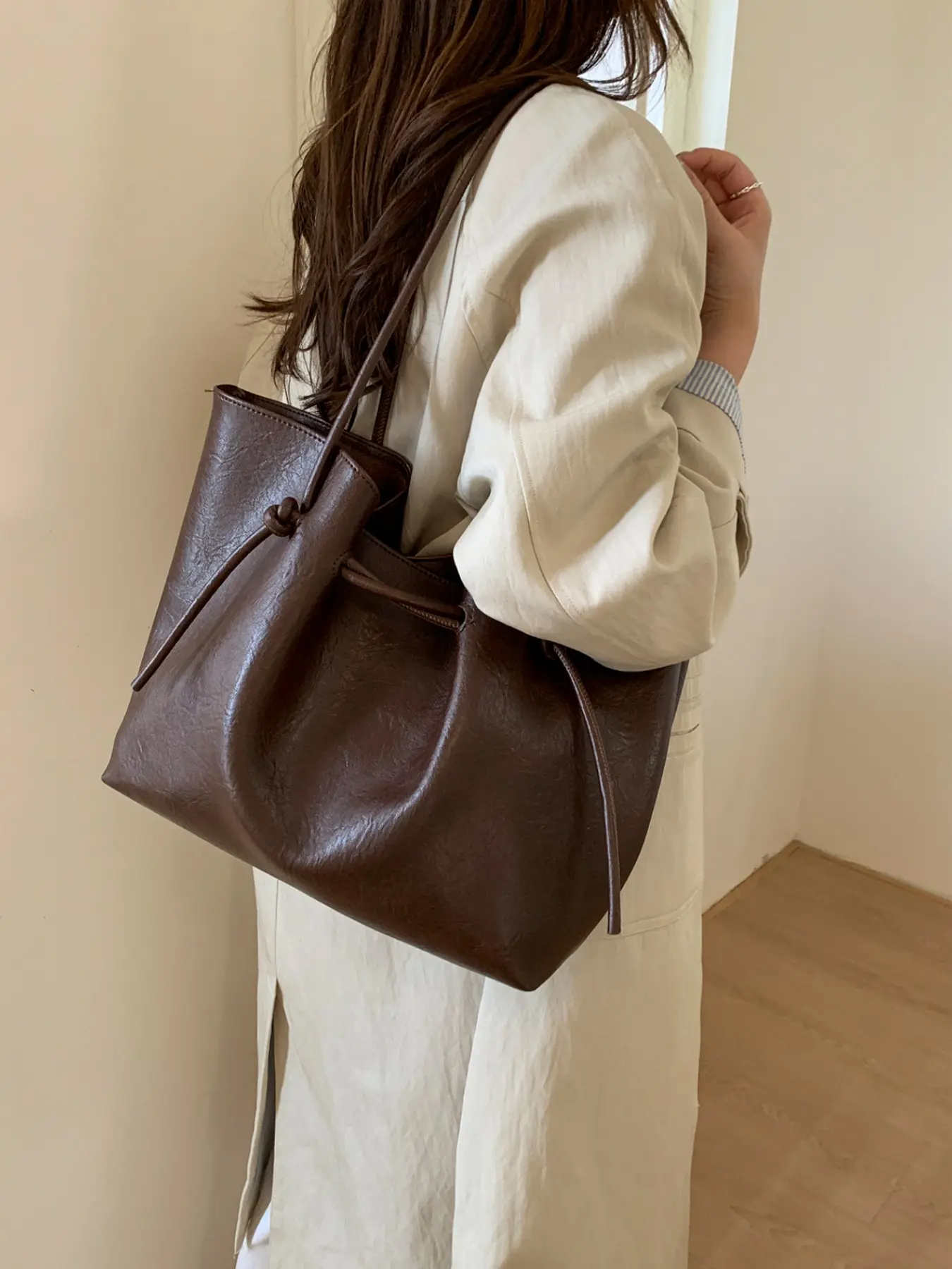 Elegant Women's Folded Drawstring Shoulder Bag, Pu Leather Bag, High-Quality Fashion Tote, Fashionable Shoulder Bag, Vintage Style for Shopping, Dating, Commuting, Business Travel, Handbag Shoulder Purse, Elegant Bags
