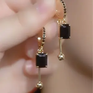 Black Square Zircon Hoop Earrings for Women 2025 New Design, Elegant Chic Jewelry, Minimalist Statement Earrings DZEH4095
