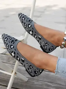 New Leopard Print Flyknit Pointed Toe Flat Shoes, Fashionable Flats, Breathable Soft Sole, All-Season Casual Style, Gingham Pattern, Textile Upper
