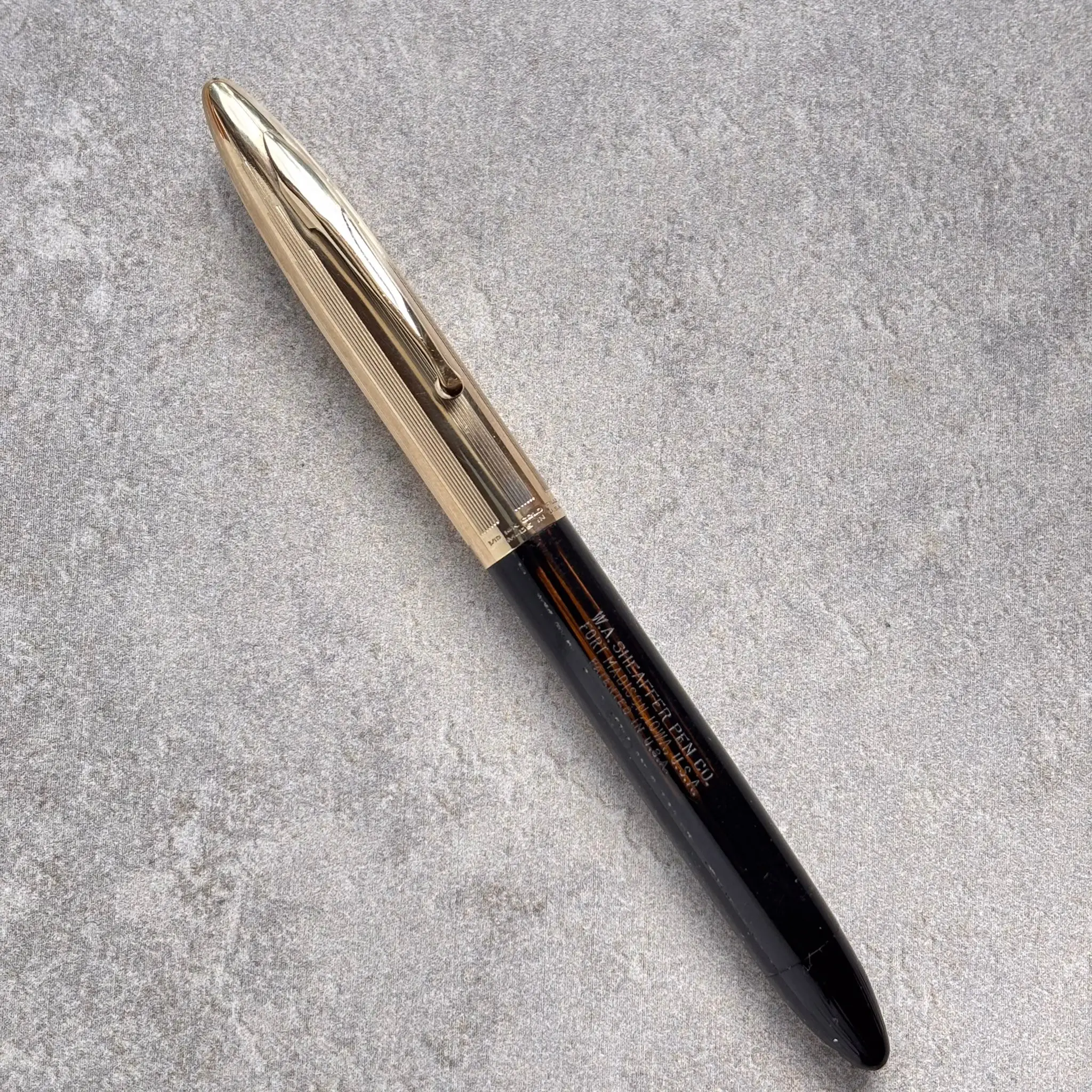 Sheaffer Crest Deluxe 1500 Fountain Pen, Black