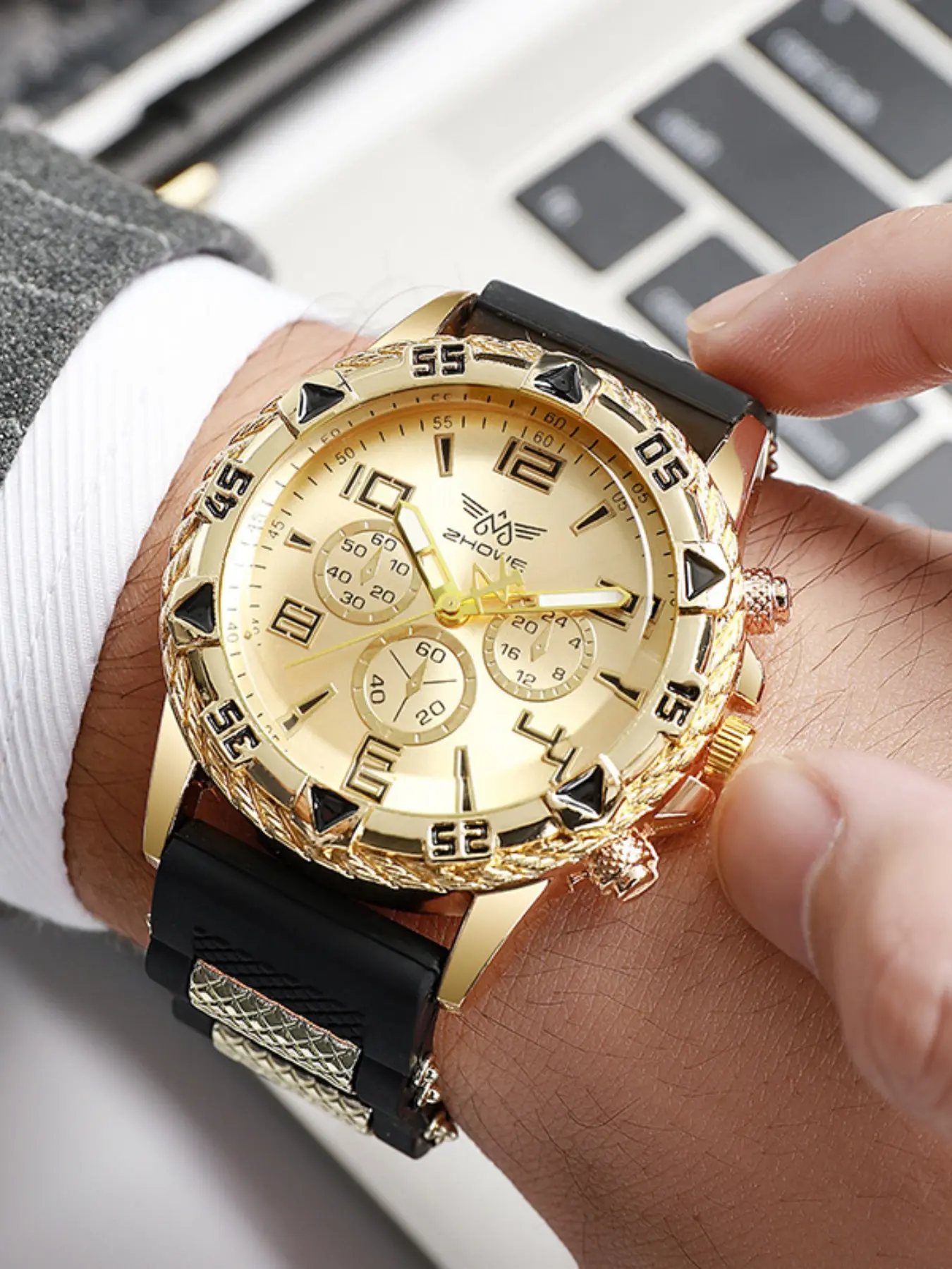 New Men's Watch Large Dial, Analog Quartz Watch, Analogue Quartz Watch, Luxury Silicone Strap, Casual Watch, Versatile Wristwatch, Middle East Trend, Stylish Men's Watch, Quartz Analog Watches