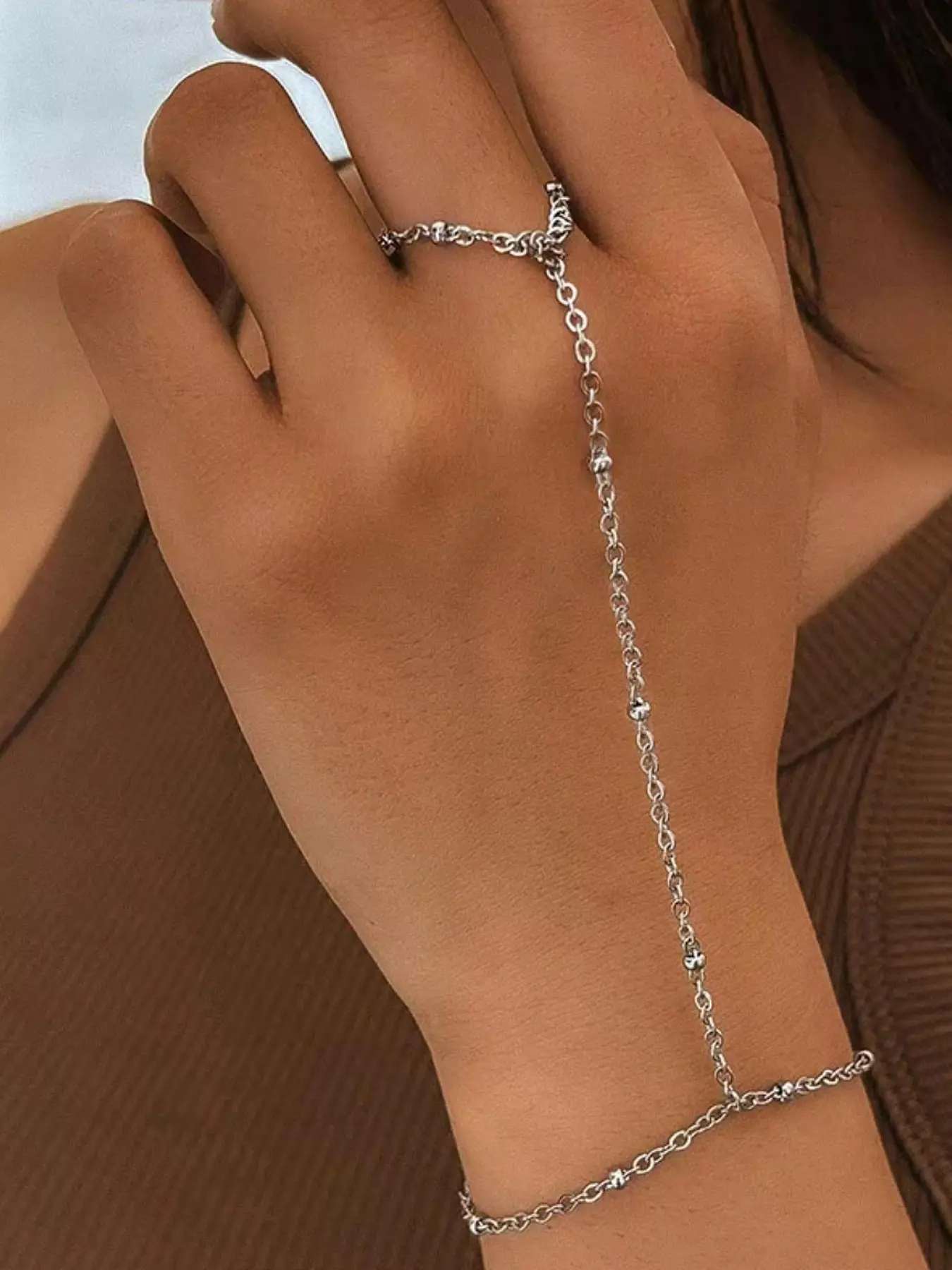 Multi-layered Finger-connected O-chain Bracelet, Metal bracelet, High Quality Bracelet, Polished O-chain, Finger-connected Part Fits Comfortably, Suitable for Commute, Girlfriend Gifts, Fit for Urban Women Pursuing Exquisiteness
