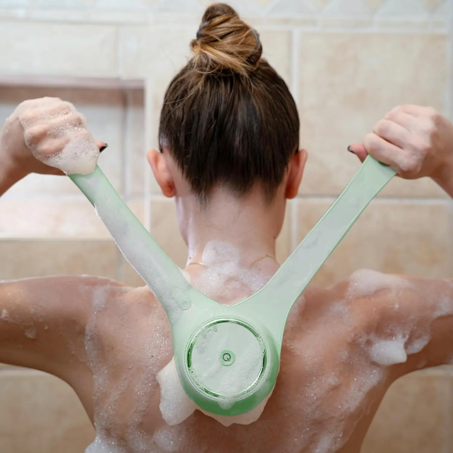 Electric Back Scrubber, Rechargeable Body Brush for Bath & Shower, Personal Tool for Deep Cleaning & Exfoliating with 2-Speed Motor, Long Handle & 5 Heads, All Skin, Nylon Bristles, Batteries, Adjustable