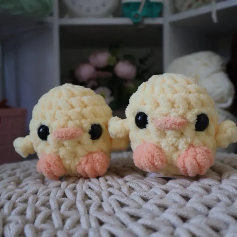 Crochet baby chick
