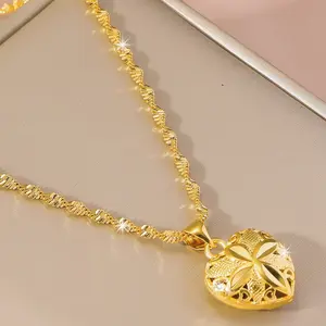 4-Leaf Grass Peach Heart Necklace, Personalized Mig Love Necklace, Heart Pendant Necklace, Hollow Copper Plated 24k Women's Jewelry, Suitable for Girlfriends, Gifts for Mother's Day, Daily Gifts, Valentine's Day Gifts, Ramadan