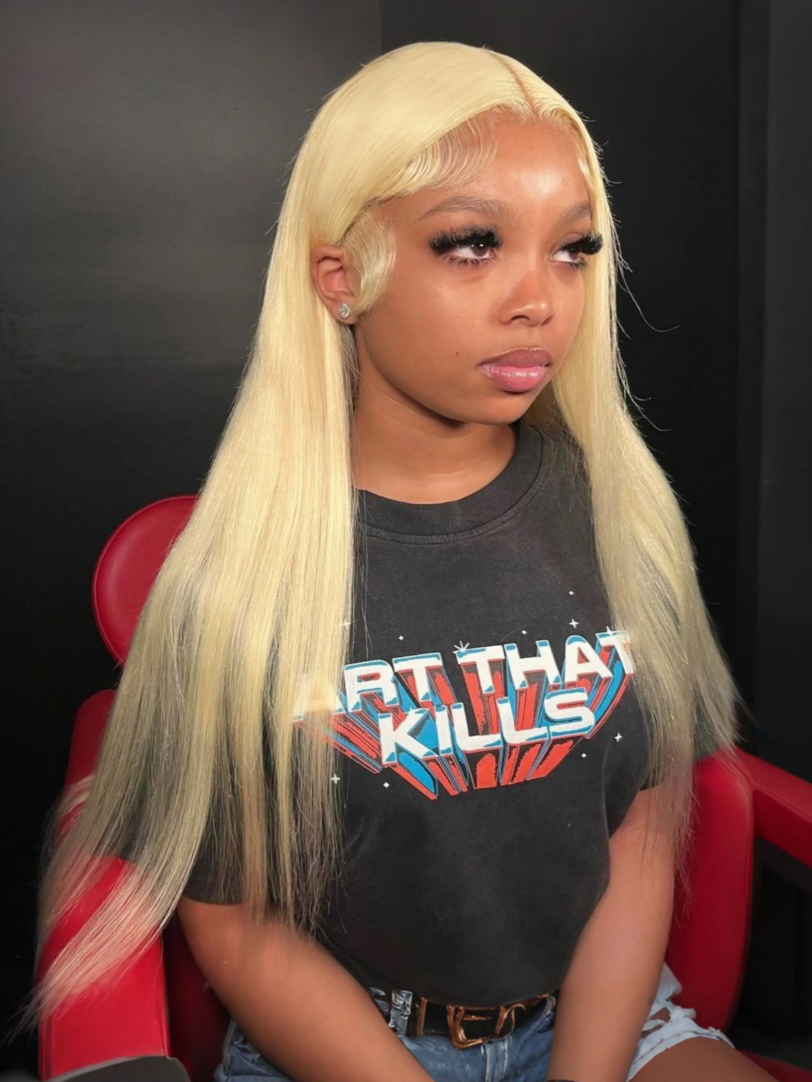 Blonde Wig 13x4 Lace Front Wigs Soft HD Transparent Lace Frontal Wig #613 Blonde Straight Long Wig Free Parting Pre-Plucked Hairline Heat Resistant Sycthetic Adjustable Wig for Women Daily Wear Classic Elegant Bombshell Wig Dating Party 28 Inches