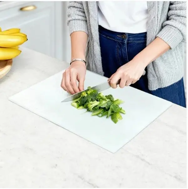 11*15 Inches Tempered Glass Cutting Board