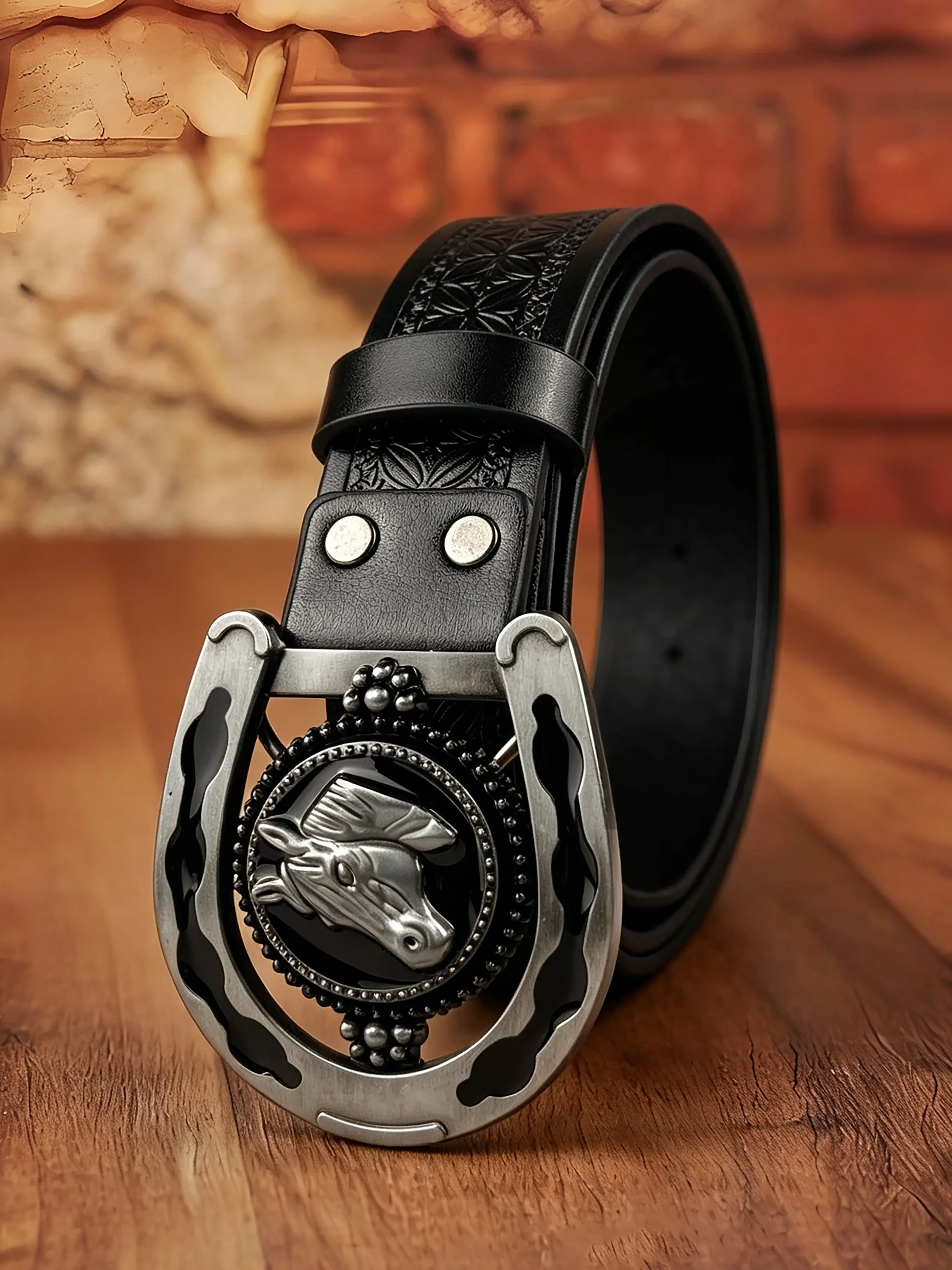 Engraved belts for both men and women, Cowboy cowgirl belt, featuring a "U-shaped horse head" design with alloy material and western buckle, the accessory belt for western cowboys, 1.46in/3.7cm wide full-body engraved belt, Halloween accessory belt