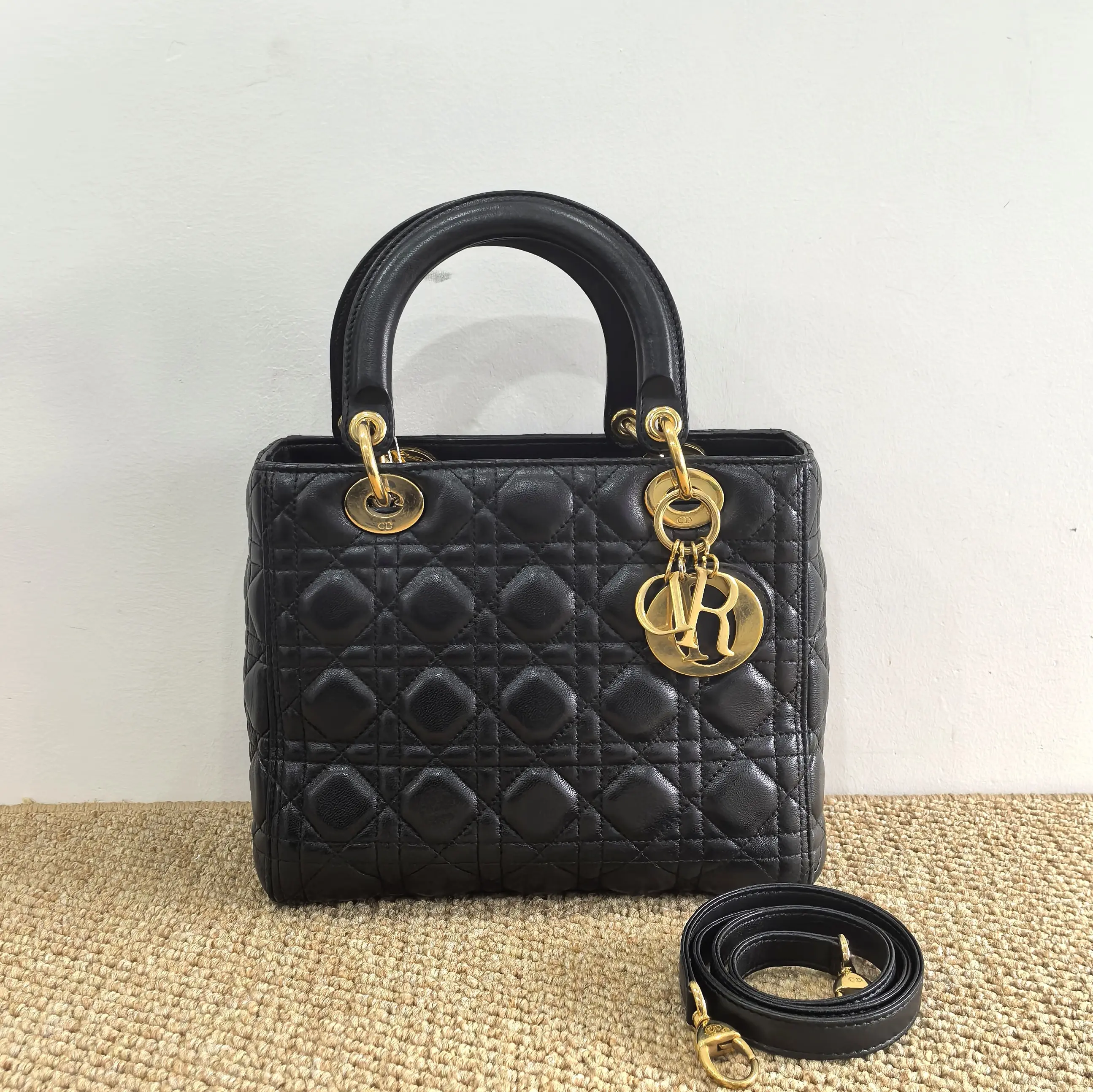 Pre-owned Dior Authentic Lady Large 5 Gusset Black Handbag with Gold Hardware Chic Bag, Casual Trendy Purse, Daily Use Phone Compatible Aesthetic Shoulder Crossbody Bag