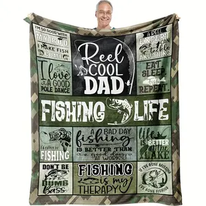 Reel Cool Dad" Fishing-Themed Soft Flannel Throw Blanket - Cozy Camo Pattern With Humorous & Heartfelt Messages, Ideal For Couch Or TV Snuggling, All-Season Comfort