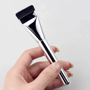 Ultra-Thin Foundation Brush, Concealer Brush, Flat Head Makeup Tool, Seamless Powder Application, Single Item Pack, No Battery Needed, Cosmetic Brush