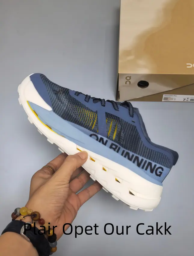 High-Energy Performance Trainers in Deep Navy Featuring Advanced Cushioning Tech – Ideal for Workouts, City Walks & Fashion-Forward Lifestyles
