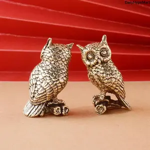 Metal Owl Statue Brass Craft Desktop Ornament for Home Office Decorative Piece