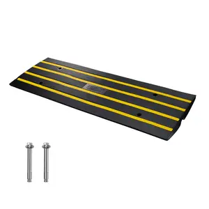 VEVOR Curb Ramp, 2.6" Rise Rubber Driveway Ramps, Heavy Duty 33069 lbs Weight Capacity Threshold Ramp, Curbside Bridge Ramps for Loading Dock Garage Sidewalk, Expandable Full Ramp Set Truck