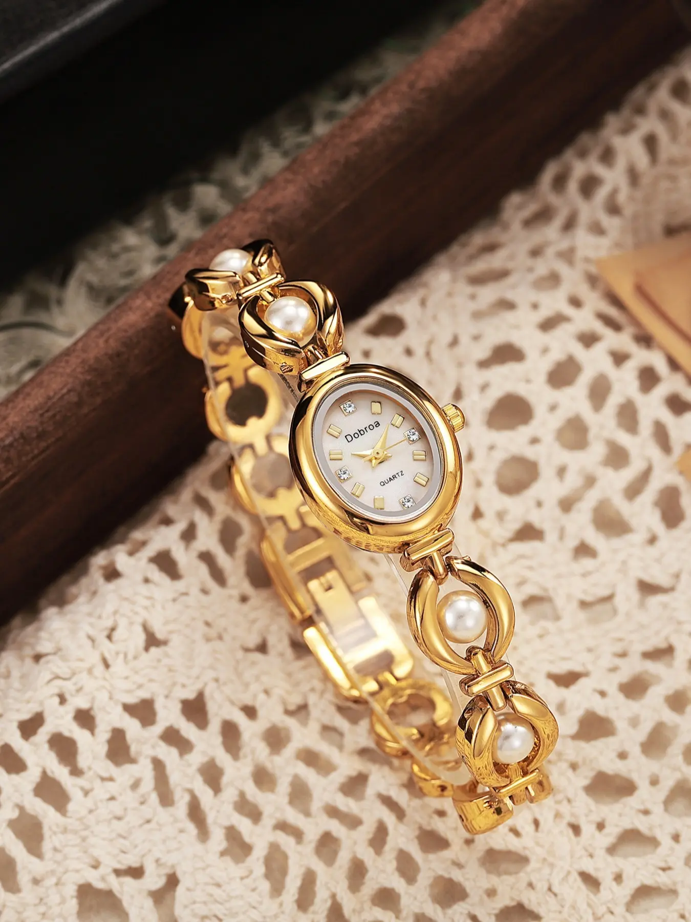 Women's Elegant Fashion Quartz Watch, Mid-Century Luxury Imitation Pearl Design, New Arrival Tiktok Bracelet Women's Watch, Modern Fashionable Wristwatch, Fashionable Analog Watch, Quartz Wrist Watches