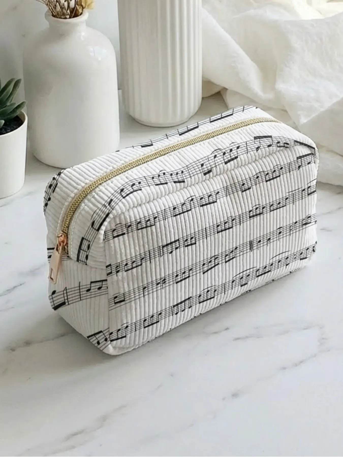 1 piece of musical staff and note pattern 2D printed makeup bag, large capacity design |suitable for all seasons/general use| fits daily skincare and various cosmetics | all-round for life and travel, Cosmetic Pouch