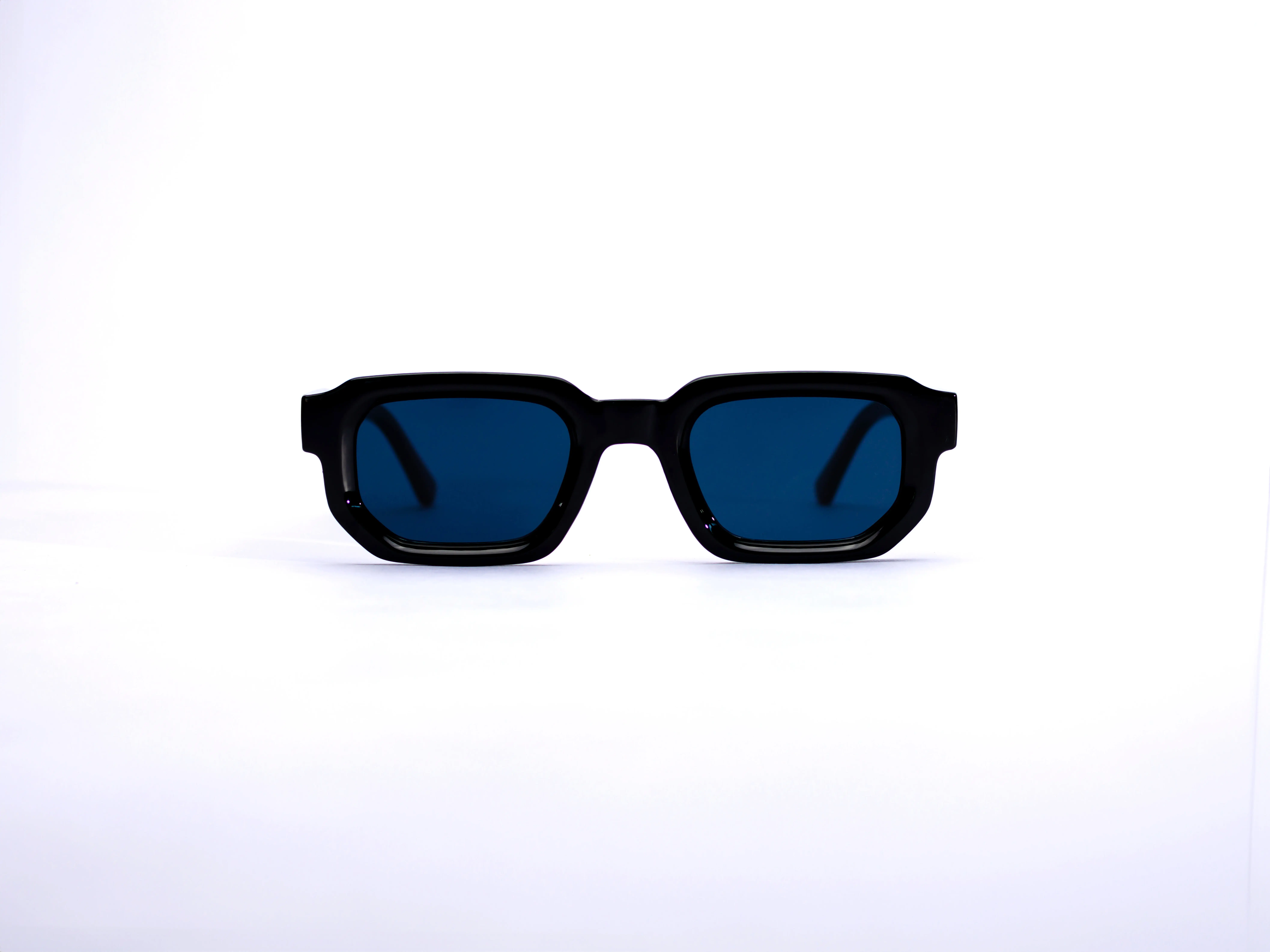 Ohon Eclipse Black Sunglasses - Unisex Design