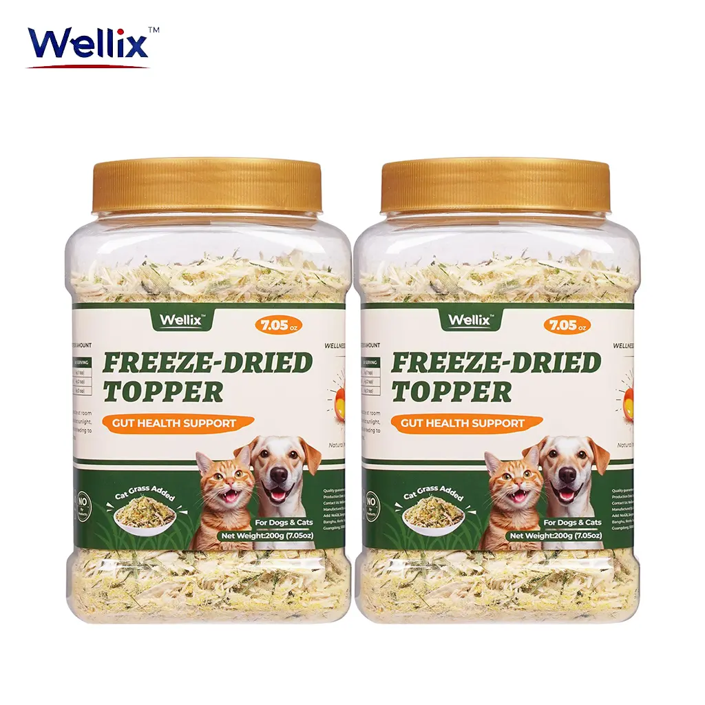Wellix Dog&Cat Food Topper - Cat Grass Treats for Haiball Treament - Chicken Flavor Freeze Dried Cat Treats - Low Calorie Training Treats for Dogs&Cat 7.5oz