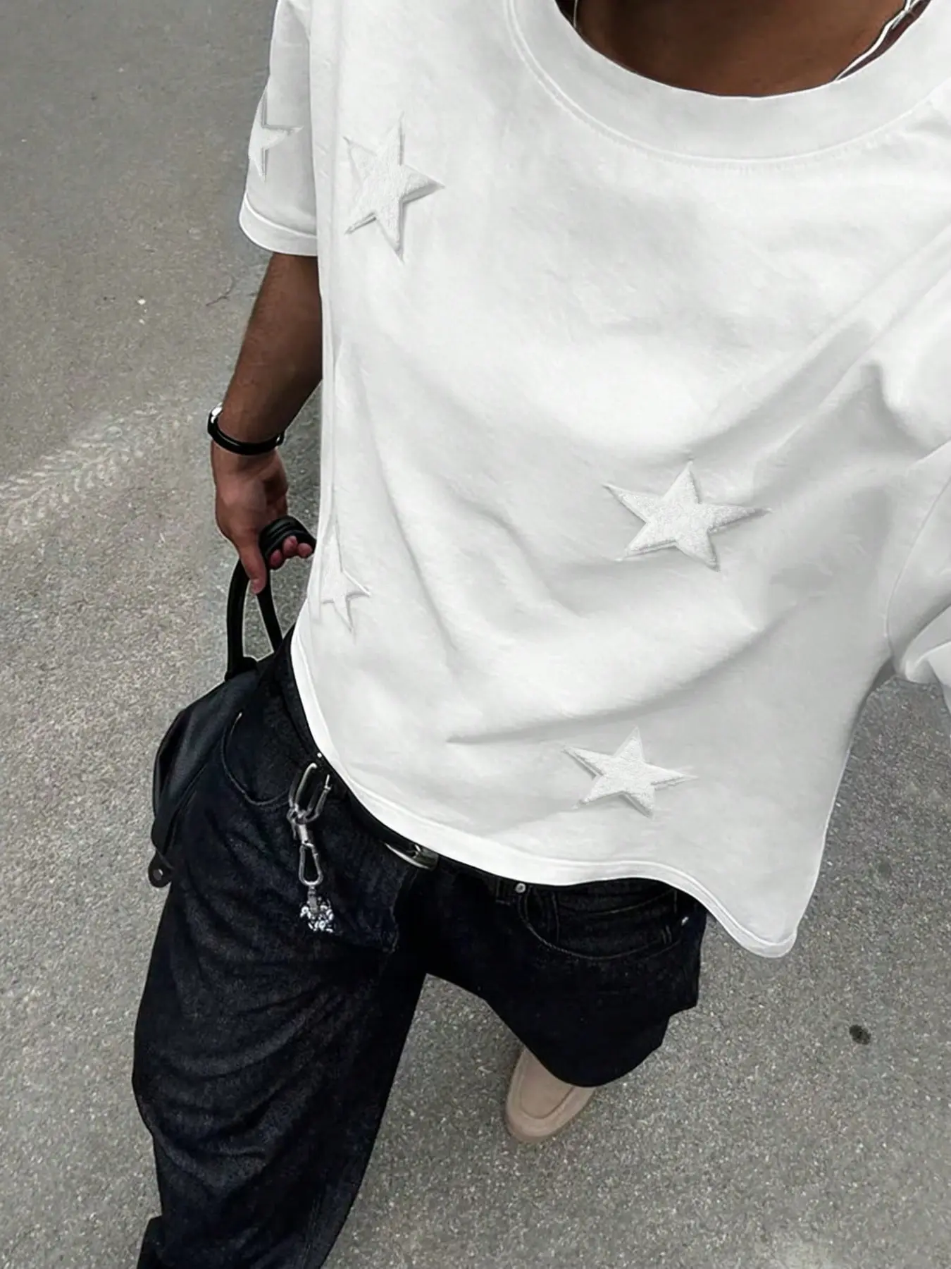 Unisex design. Retro American street style sporty casual Short T-shirt Top with star towel embroidery appliqué. Basic silhouette, versatile and practical. Perfect for streetwear, Y2K fashion, and suitable for everyday wear and trendy gatherings.