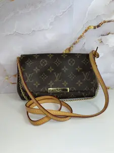 Pre-owned Louis Vuitton Canvas Crossbody Bags Favorite PM Monogram