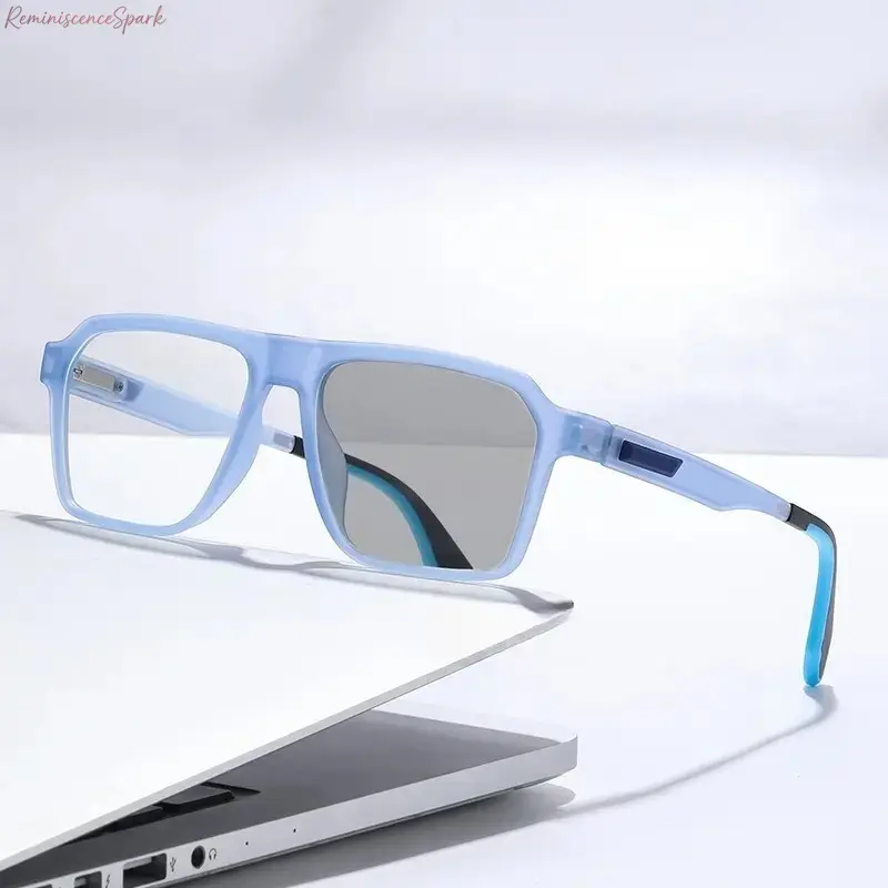 Stylish Protective Glasses with Unisex Photochromic Myopia Lenses, Blue Light Blocking and a Non-Slip Spring Hinge Frame