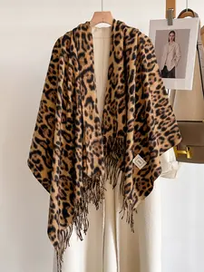Women's Fall Winter Leopard Print Scarf, Fashionable Scarf, Elegant Leopard Pattern Fashion Shawl, Perfect Gift Choice, Rich Colors, High-Quality Fabric, Top Comfort