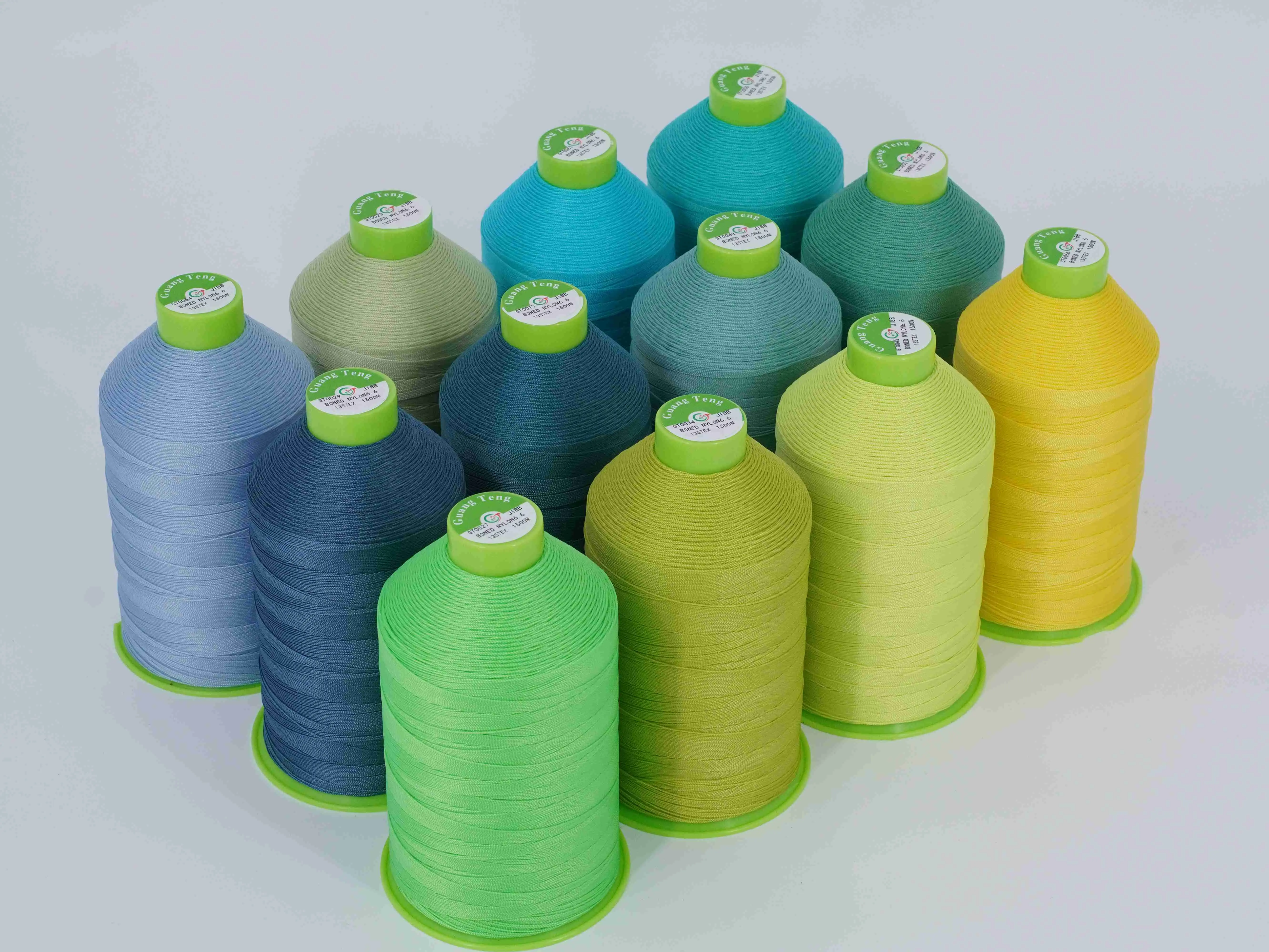 NEXUS Bonded Nylon Heavy Duty Thread, Tex 135 #138, 1640yd 250-gram Spool with Reliable Performance for Leathercraft, Upholstery, Crafting