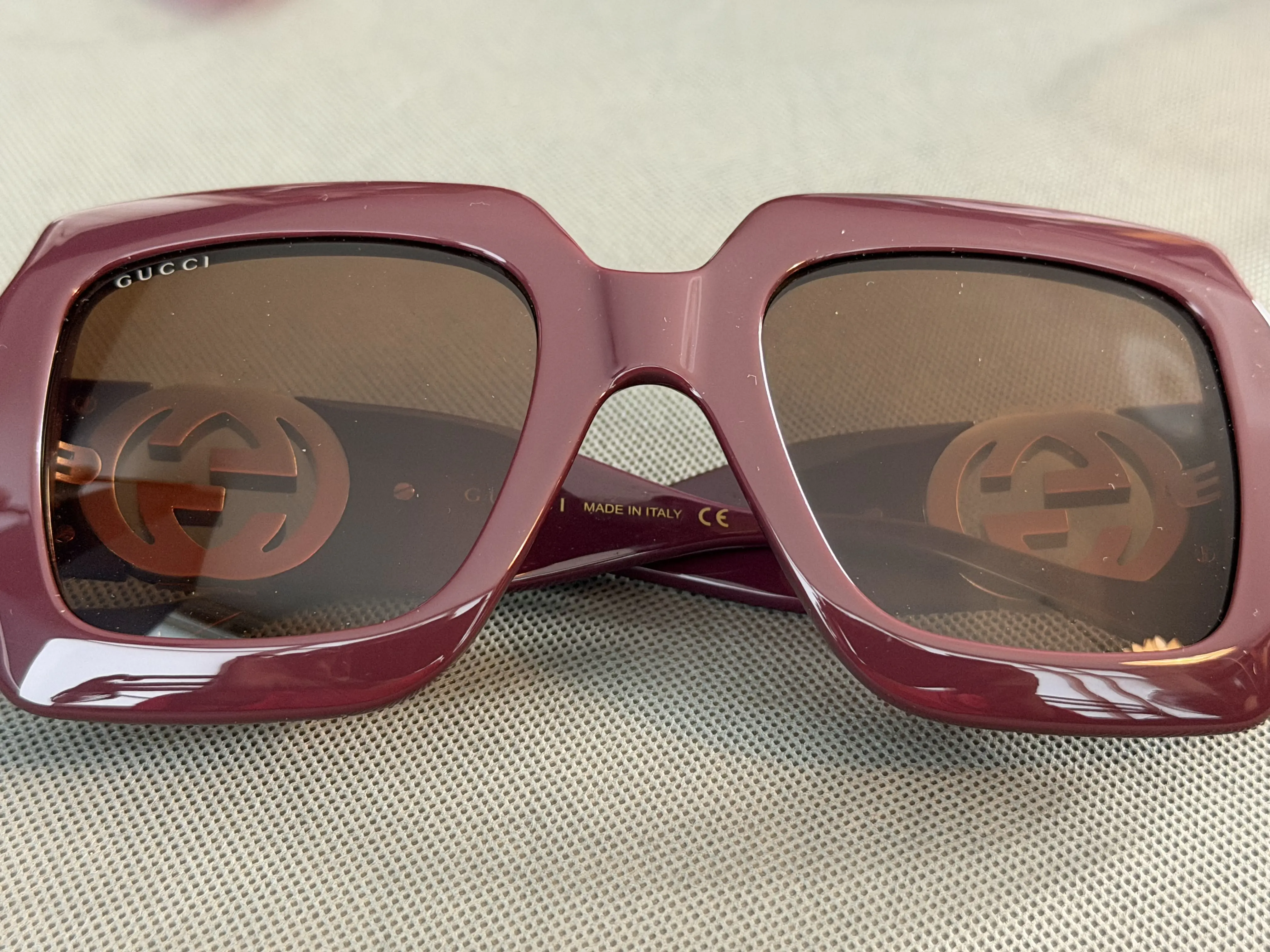 Pre-owned Gucci GG1022S Women's Square Sunglasses Made in Italy, Brown Lenses, Stylish Sunglasses Frames