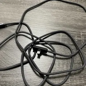 review image 0