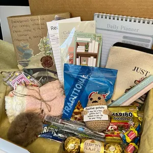Book Lovers Book Box - A Reading Experience! (Hard Cover / Soft Cover)