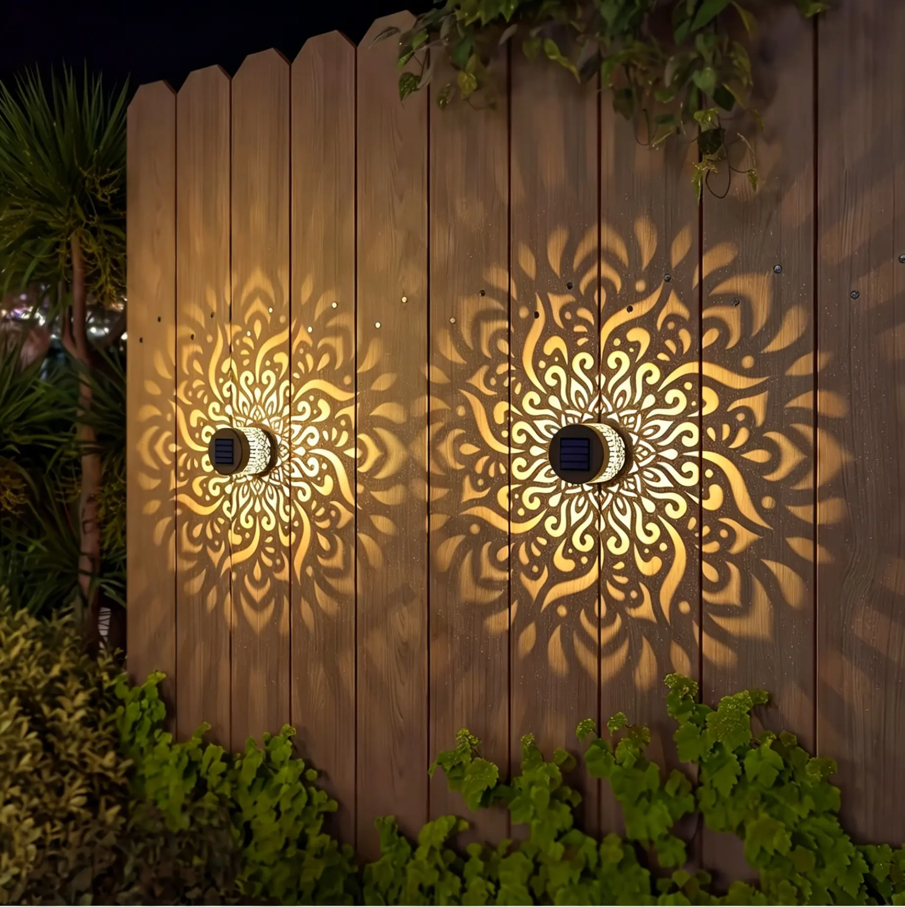 Solar Fence Lights, Metal Solar Outdoor Patio Step & Wall Lights, Christmas Decorative Lights, Mandala-Themed IP65 Fence Lights; Suitable for Garden Posts, Patios, Backyards, and Courtyards; Fairy Garden Decorative Lights