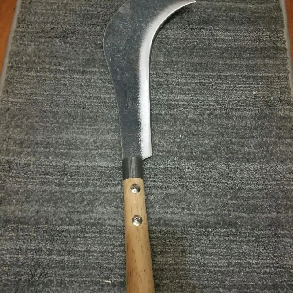 Cuma Izquierda. Agricultural left Hand Tool.  Ancho *Izquierdo*