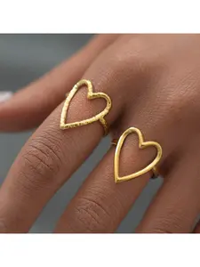 Ring niche, high-end, light luxury Instagram jewelry packaging, female hollow heart design, adjustable opening, summer jewelry