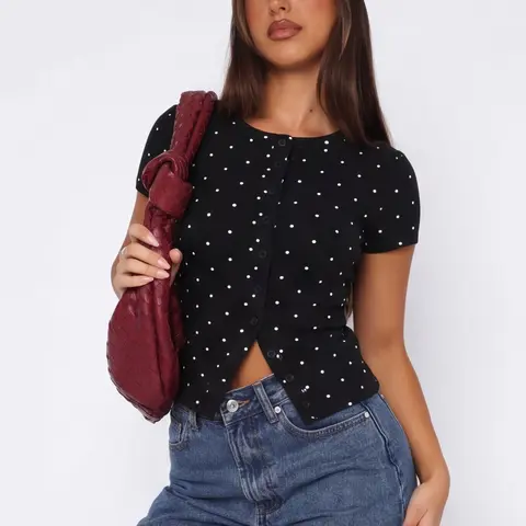 Women's Fashion Y2K Tight-Fit T-Shirt, High Elasticity Ribbed Full Button Front Design, Comfortable Versatile Casual Polka Dot Print Short Sleeve Top, Trendy Womenswear