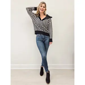 Judy Blue CRY PRETTY Mid-Rise Tummy Control Skinny Jeans