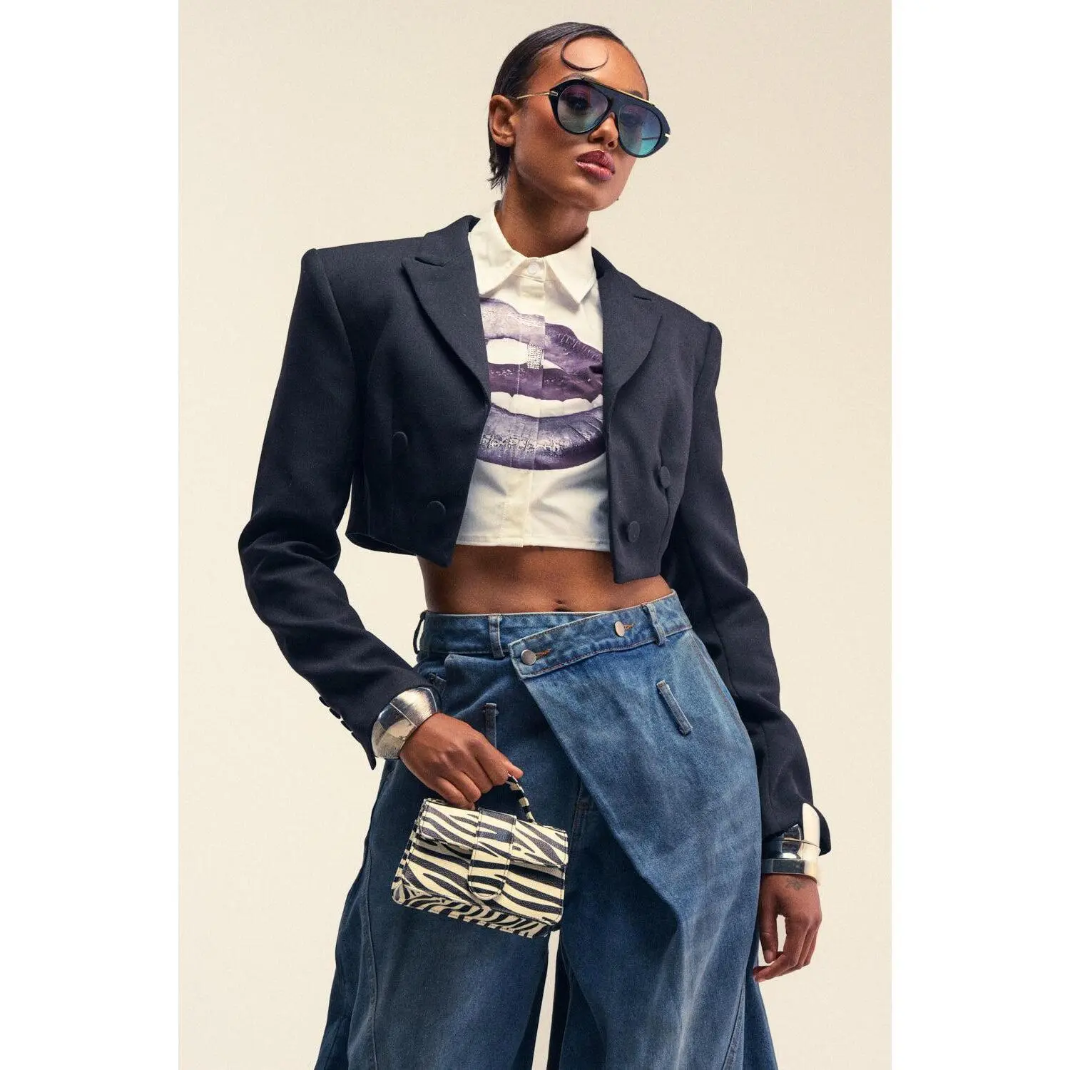 MAKE IT LOOK EASY STRUCTURED BLAZER MAKE IT LOOK EASY STRUCTURED BLAZER