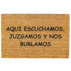 Aqui Escuchamos Juzgamos y Nos Burlamos  doormat, Welcome Mat, Funny, Spanish doormat