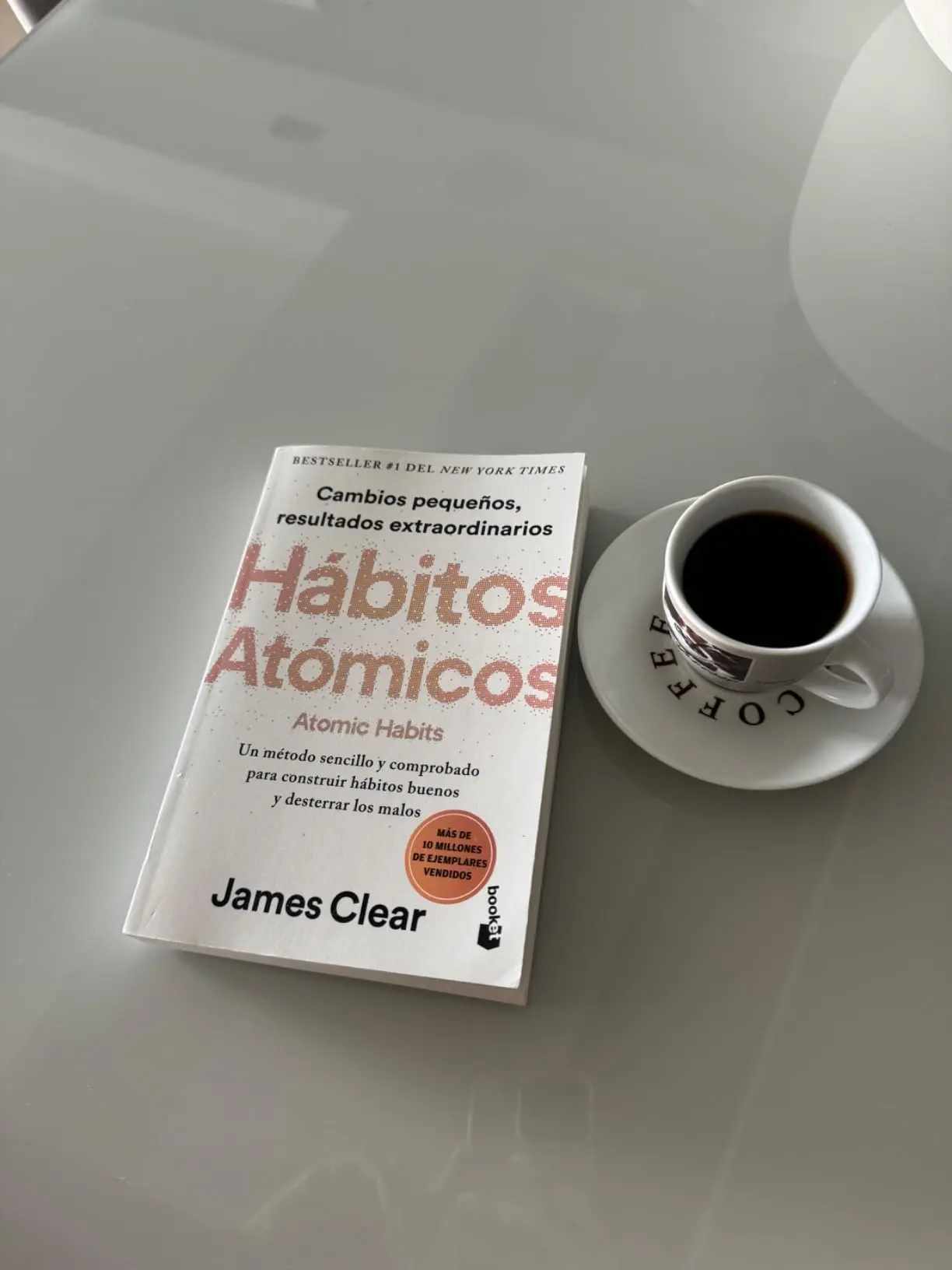 Atomic Habits: Small Changes, Extraordinary Results / Atomic Habits (Spanish Edition) Paperback atomic  habits