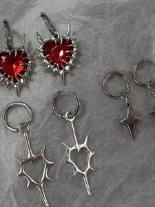 Gothic Spiky Heart Earrings for Women, Silver Color Edgy Punk Thorns, Spike Heart Dangle Earrings, Y2K Grunge Club Jewelry, Witchy Jewelry