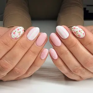 24pcs Nail Art Set, Milk Base with Hand-Drawn Roses, Stripes, Nude Polka Dots, Glossy Finish, Medium Duck Paw Shape, Nail Art Design