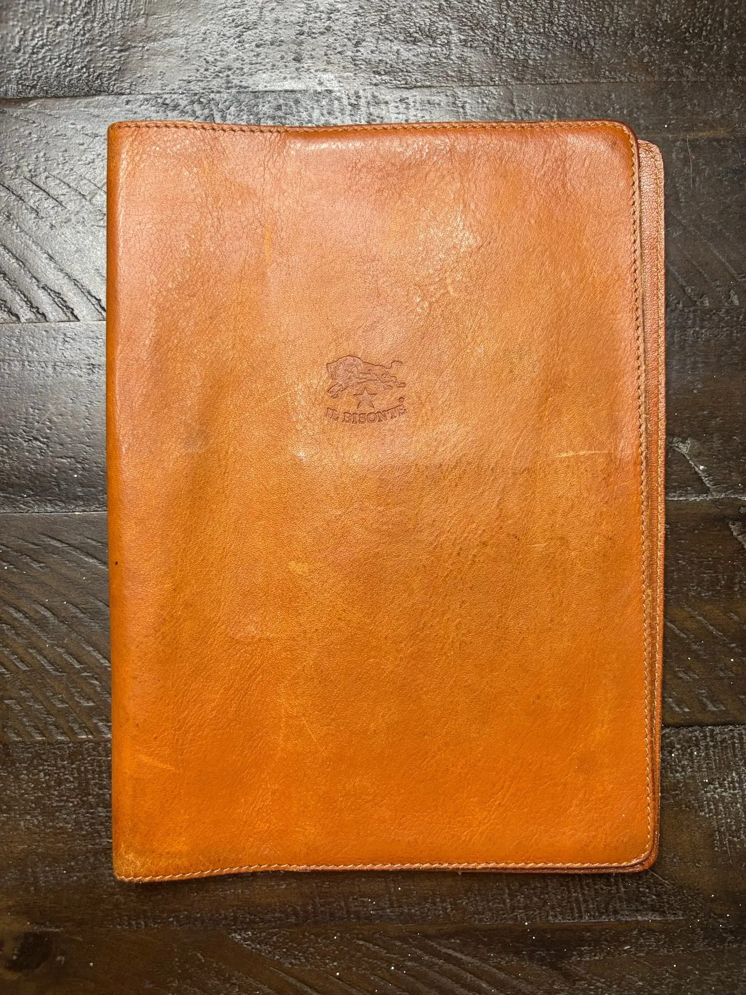 Pre-owned Leather Small Leather Goods IL Bisonte Planner Cover