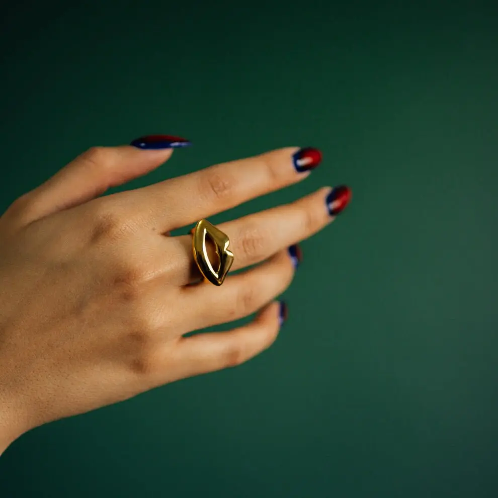 24k gold Kiss ring