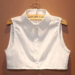 Ladies' decorative fakes collar, a pure cotton white collar, is available in multiple size specifications, including M, L, XL and 2XL. It can be matched with various coats and is suitable for wearing on all kinds of occasions.