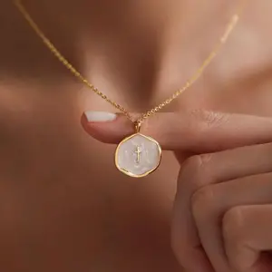 Mother's Day & Valentine's Day Gift Recommendation: Women's Petite Cross Necklace, Delicate 14K Gold/Silver Plated Cross Pendant Necklace, Cute Small Cross Choker, Minimalist Religious Jewelry, Lovely Gift, Christian Gift, Suitable For Women And Teens, We