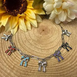 Bow Charm Necklace with Colorful Bows for Stylish Accessory