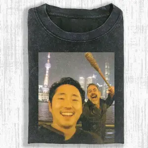 Glenn Rhee Negan Selfie Meme Vintage T-Shirt, Walking Dead Cursed Image Spoiler Graphic Tee, Retro Dark Humor Funny Photobomb Streetwear Comfort, Steven Yeun Lucille Shirt, TWD Lover Gift