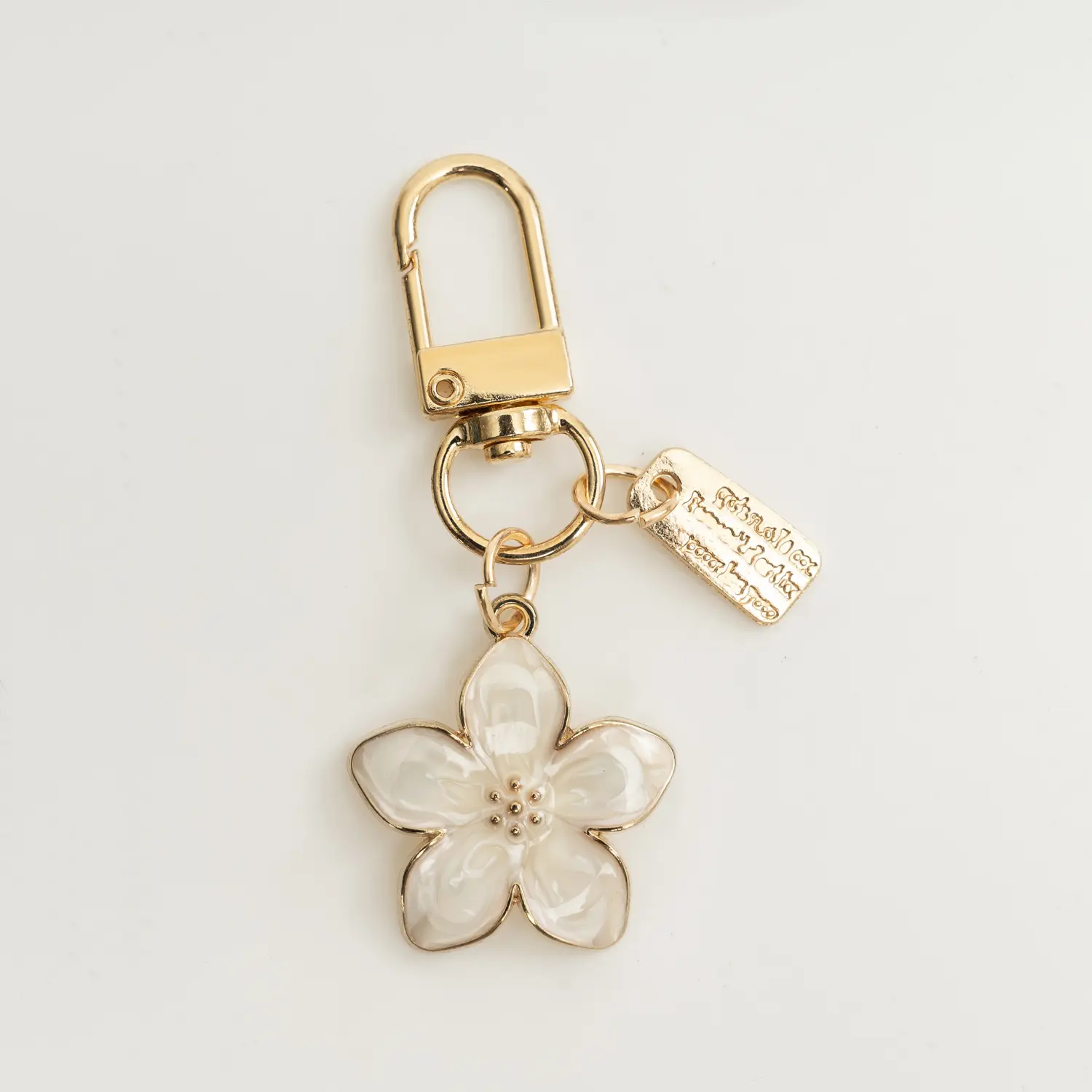 Botanical Flower Keychain - Unisex Size Mini Elegant Botanical Charm with Real Dried Flowers, Dainty Chic Bag Charm, Car Key Accessory for Luggage & Bags, Cute, Dainty Charms & Twillies