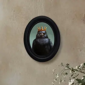 Gothic Crown Raven Wall Decor, Dark Fairy Tale Style, Fun Mystical Home Ornament, Perfect for Halloween, Thanksgiving, Christmas