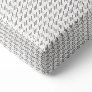 Bacati Herringbone & Houndstooth 100% Cotton Muslin Fitted Crib Sheet – Houndstooth – Grey